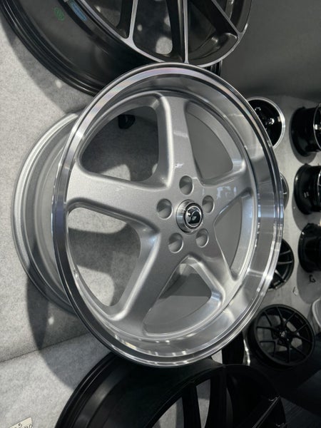 20x8.5 -- Holden Walky OEM Alloy